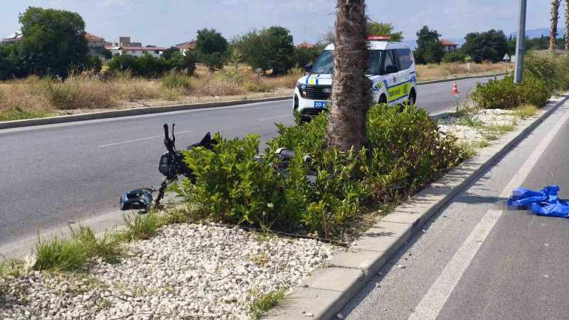 Motosikletin ağaca çarpması sonucu sürücü hayatını kaybetti