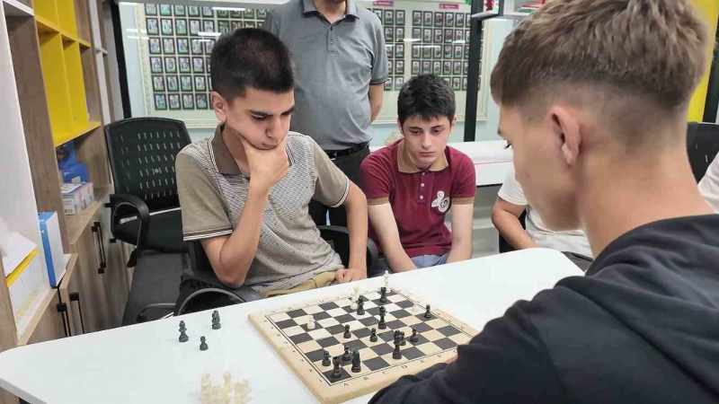 Çamelili Öğrenciler, Azerbaycanlı Kardeşleriyle Bir Araya Geldi