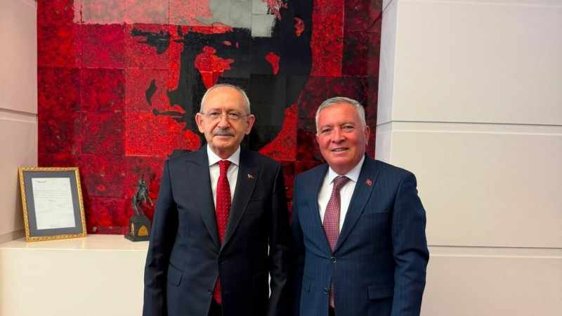Başkan Kepenek, CHP Genel Merkezinde Kılıçdaroğlu'na moral verdi!