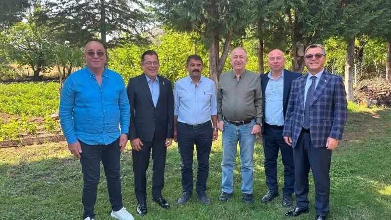 CHP’li Kale Belediye Başkanı'ndan ani uçuş hamlesi