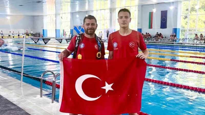 Denizli Büyükşehir Belediyespor Yüzücüleri Altın Madalya İle Döndü!