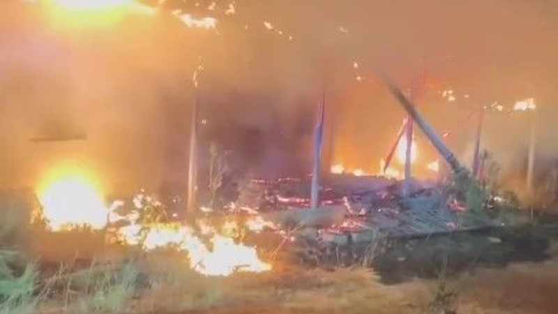 Denizli'de Yangın, Ahırı Kül Haline Getirdi