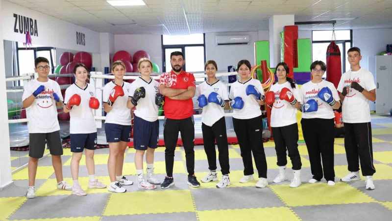 Denizli'nin Boks Yıldızları Türkiye Şampiyonası'nda Ring Yükseltiyor!