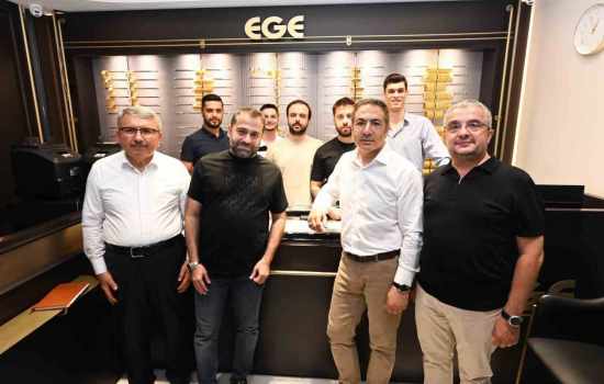 Başkan Erdoğan, Üyeleri ve Esnafları Ziyaret Etmeye Devam Ediyor