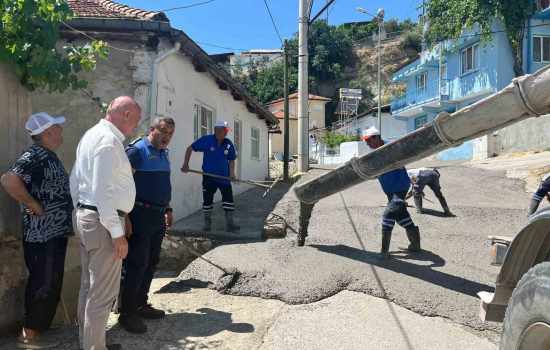 Başkan Kumral, Mahallelerdeki Projeleri Yerinde Gözlemledi