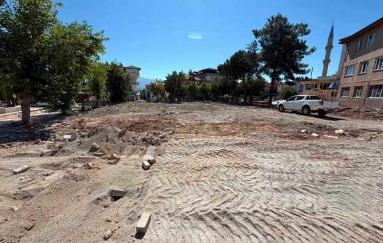 Beyağaç Çarşı Meydanı Çağdaş Bir Tasarımla Yeniden Şekillendiriliyor