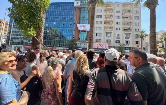 Denizli'de Başkanlardan Sonra İlçe Örgütleri de Tarafını Seçti