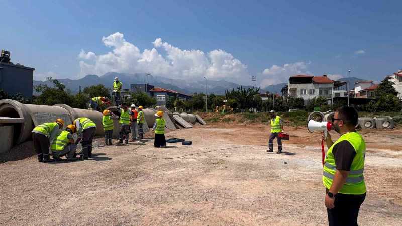 Merkezefendi'de Afetlere Hazırlık Kapsamında Arama Kurtarma Eğitimleri Devam Ediyor