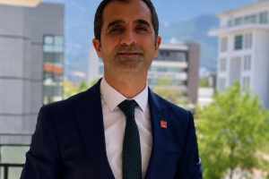 CHP Denizli İl Başkanlığına Yeni İsim: Ayhan Oran Göreve Getirildi