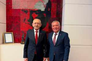 Başkan Kepenek, CHP Genel Merkezinde Kılıçdaroğlu'na moral verdi!