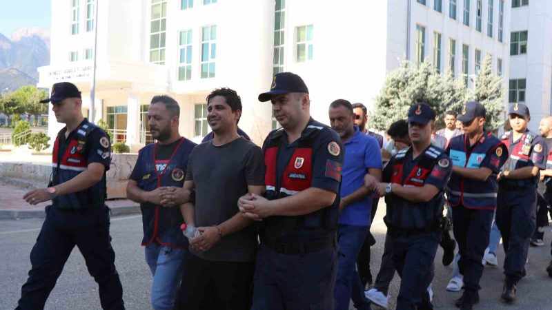 Denizli'de haraç çetesi iddiasıyla 7 şüpheli tutuklandı