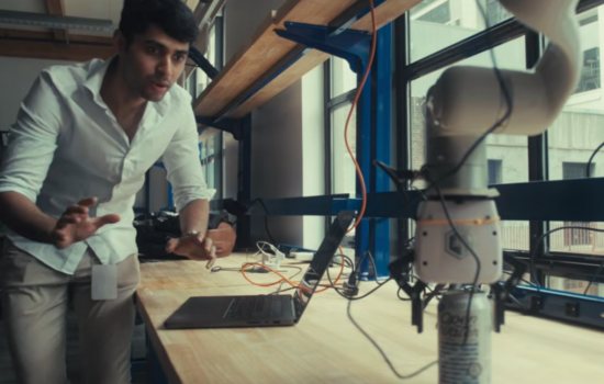 Anthropic, AI ajanlarının fiziksel cihazları kontrol etmesini sağlayan Model Hardware Standard’ı tanıttı