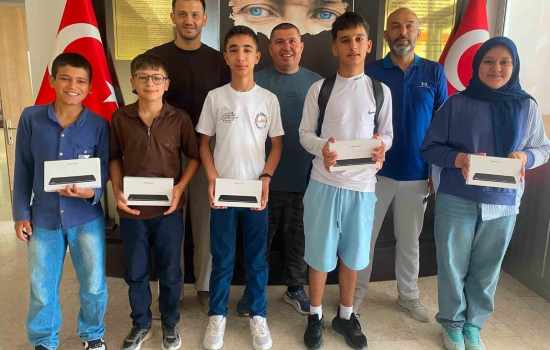Çameli'de Başarılı Öğrenciler Ödülleriyle Onurlandırıldı