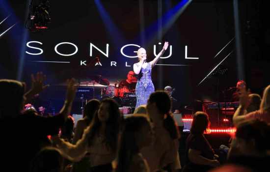 Çameli Festivali'nde Songül Karlı'nın Coşkusu ile Rüzgar Esti