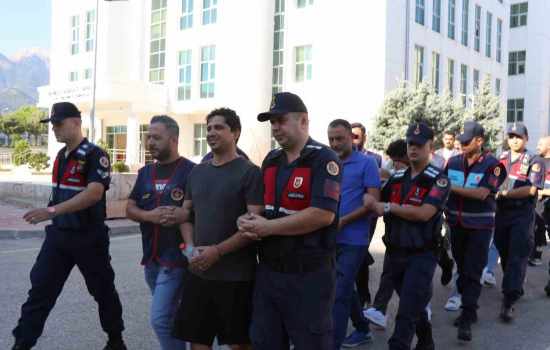 Denizli'de haraç çetesi iddiasıyla 7 şüpheli tutuklandı