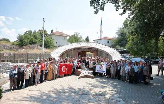 Buldan ve Güney’den gelen kadınlar Acıpayam Kanyonu ve Keloğlan Mağarası’nı gezdi