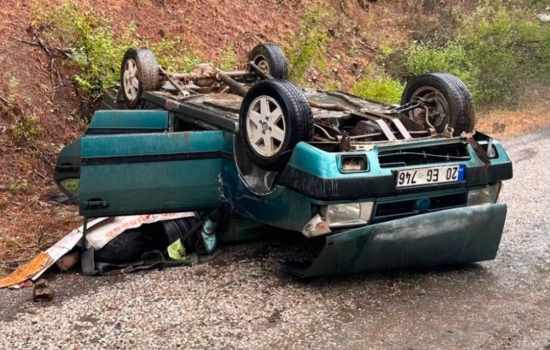 Baba hayatını kaybetti, kızı kazada yaralandı: Takla atan otomobil dehşeti!