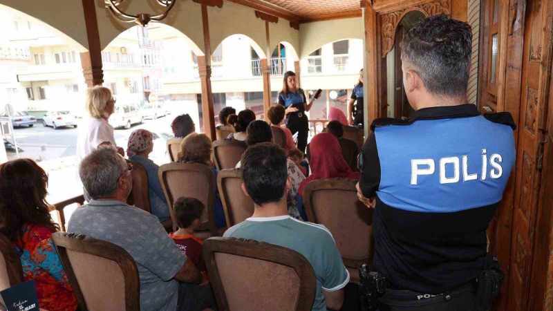 KADES Uygulaması Kadınlar İçin Merkezefendi'de Tanıtıldı