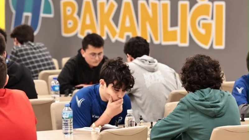 Denizli'de Satranç Tutkusu Güçlenerek Devam Ediyor