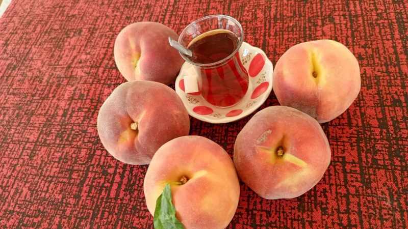 Şeftali Fiyatları 24 Saat İçinde Yüzde 50 Düştü