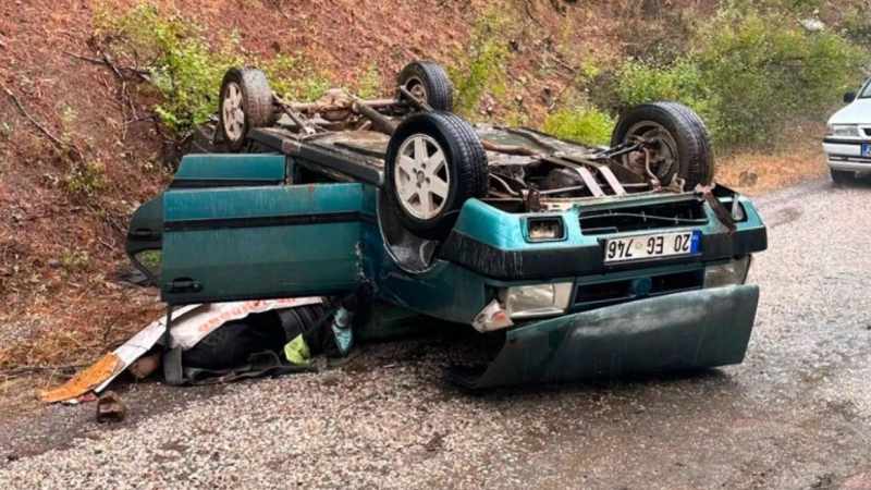 Baba hayatını kaybetti, kızı kazada yaralandı: Takla atan otomobil dehşeti!