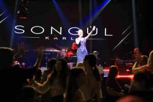 Çameli Festivali'nde Songül Karlı'nın Coşkusu ile Rüzgar Esti
