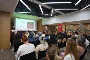 Denizli’de 60 kadın girişimci Etsy eğitimiyle dünya pazarına hazırlanıyor