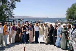 Okuma Yazma Bilen Kadınlar, Keşif Yolculuğuna Çıkıyor