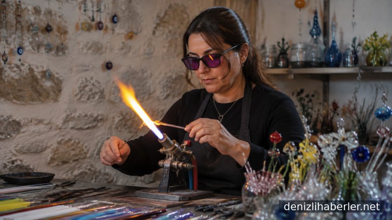 1200 Derece Isıyla Camı Sanat Eserine Dönüştüren Usta