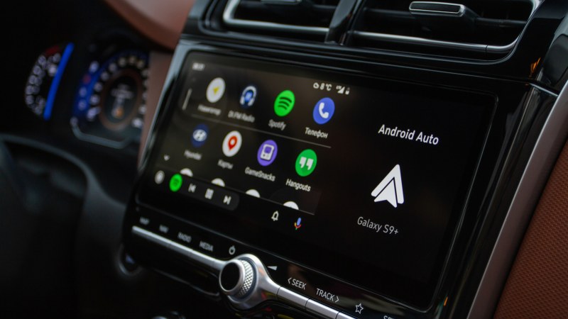 Android Auto'da Gemini dönemi: Google asistanının yerini alıyor