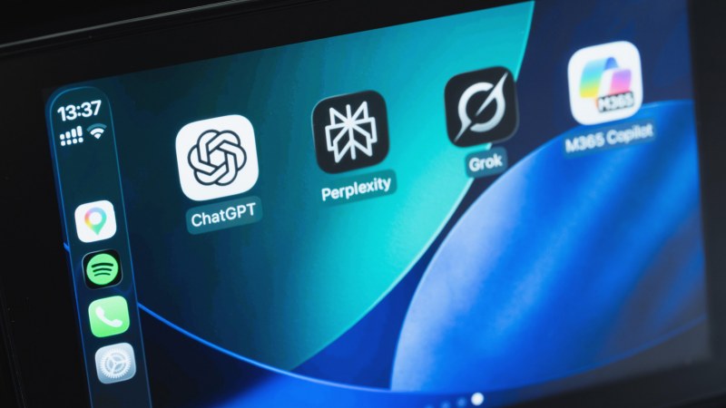 CarPlay'de hangi yapay zeka sohbet botları çalışıyor?