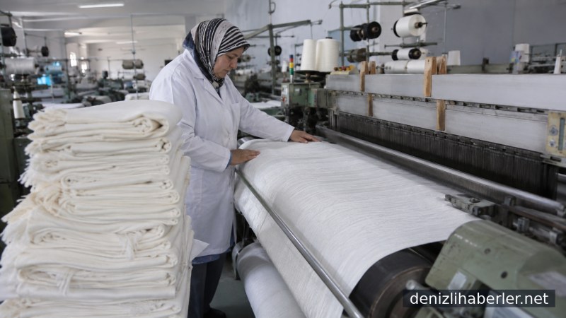Denizli'de Dokunan İhram, Dünya Çapında İlgi Görüyor