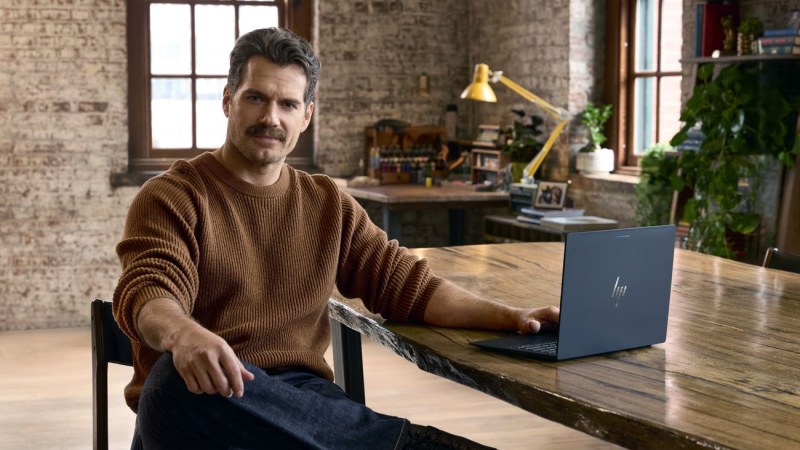 Googlebook tanıtıldı: Henry Cavill Kasım'da cihazla video oyunu geliştirecek