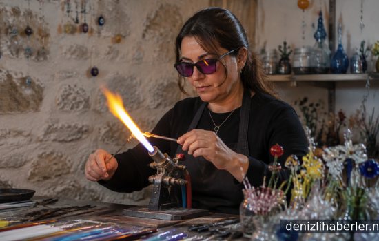 1200 Derece Isıyla Camı Sanat Eserine Dönüştüren Usta