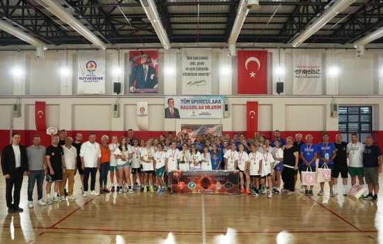 Denizli’de Ege’nin İki Yakasından 4 Takım Basketbol Turnuvasında Buluştu