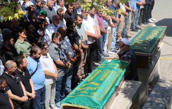 Kazada ölen 29 yaşındaki Asım Ayyıldız ile babası aynı gün defnedildi