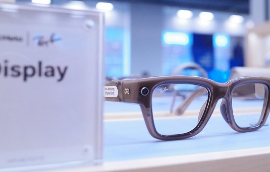 Meta Display gözlüklerinde sürüş sırasında ekranı kapatan Audio Only modu