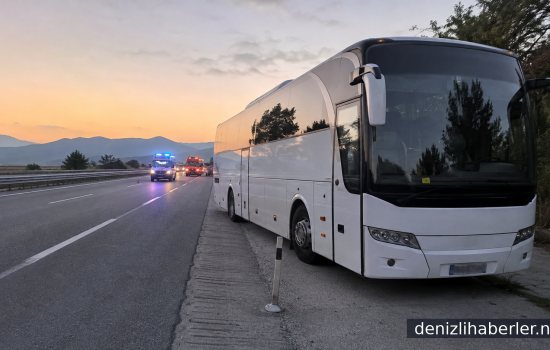 Metal yığınına dönen otobüsten, 8 kişinin cenazeleri çıkartıldı