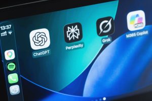 CarPlay'de hangi yapay zeka sohbet botları çalışıyor?