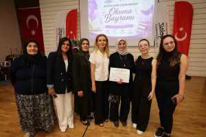 Denizli’de 21 kadın okuma yazma kursunu tamamladı