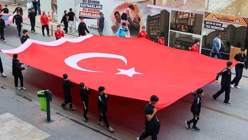 Denizli'de Amatör Spor Haftası kortej ve gösterilerle kutlandı