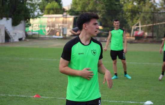 Bereketlispor'un U19 oyuncusu Burak Ege Kocalar ilk üç haftada 4 gol attı