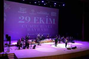 Denizli'de 29 Ekim kutlamaları Bilim Şov ve orkestra konseriyle başladı