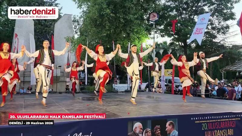 Denizli'de halk danslari festivali: renkler ve heyecan dolu görüntüler